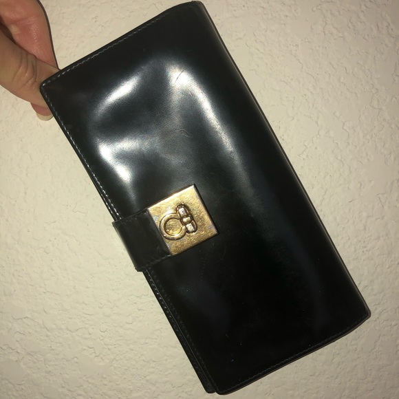 Salvatore Ferragamo Handbags - Vintage Ferragamo Patent Gancini Bit Clasp Wallet